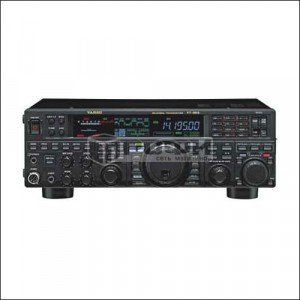 Базовый КВ трансивер YAESU FT-950 (0,1-56 МГц), 100Вт